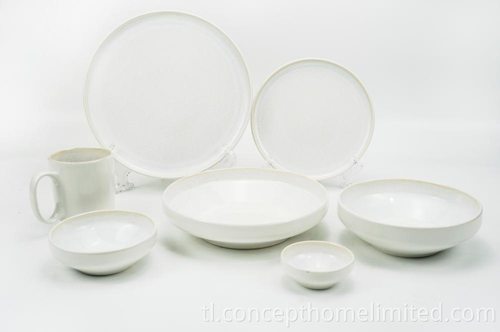 Reactive Glazed Stoneware Dinner Set In Creamy White Ch22067 G04 4